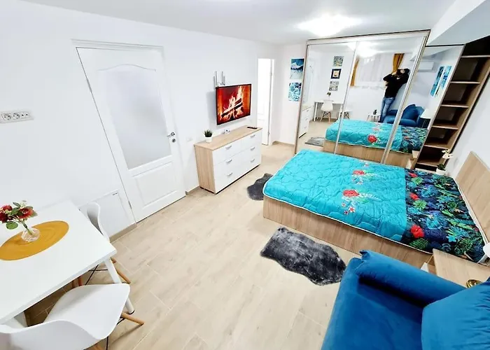 Cismigiu Downtown Studios - Pop2 *