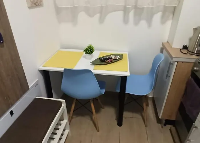 Cismigiu Downtown - Pop2 * بوخارست